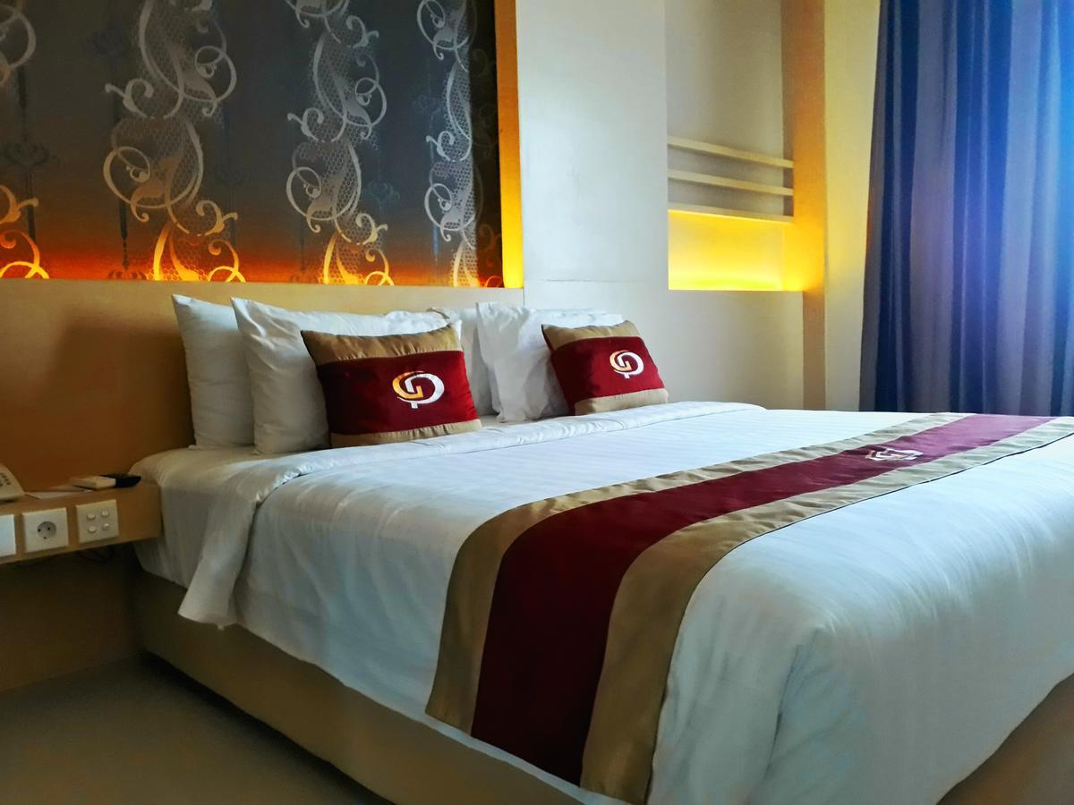 Grand Parama Hotel Tanjung Redep Exterior foto