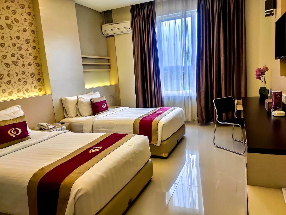 Grand Parama Hotel Tanjung Redep Exterior foto