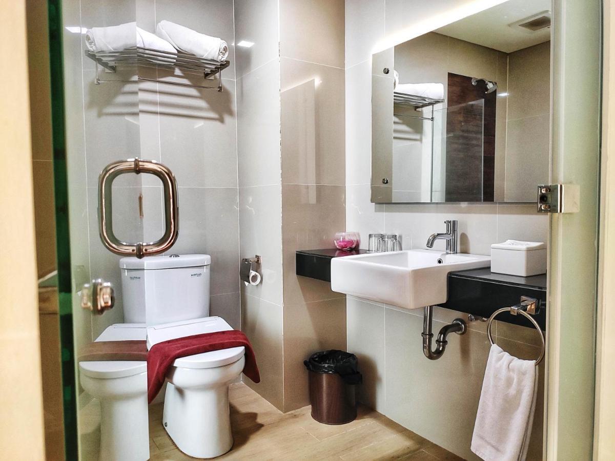 Grand Parama Hotel Tanjung Redep Exterior foto